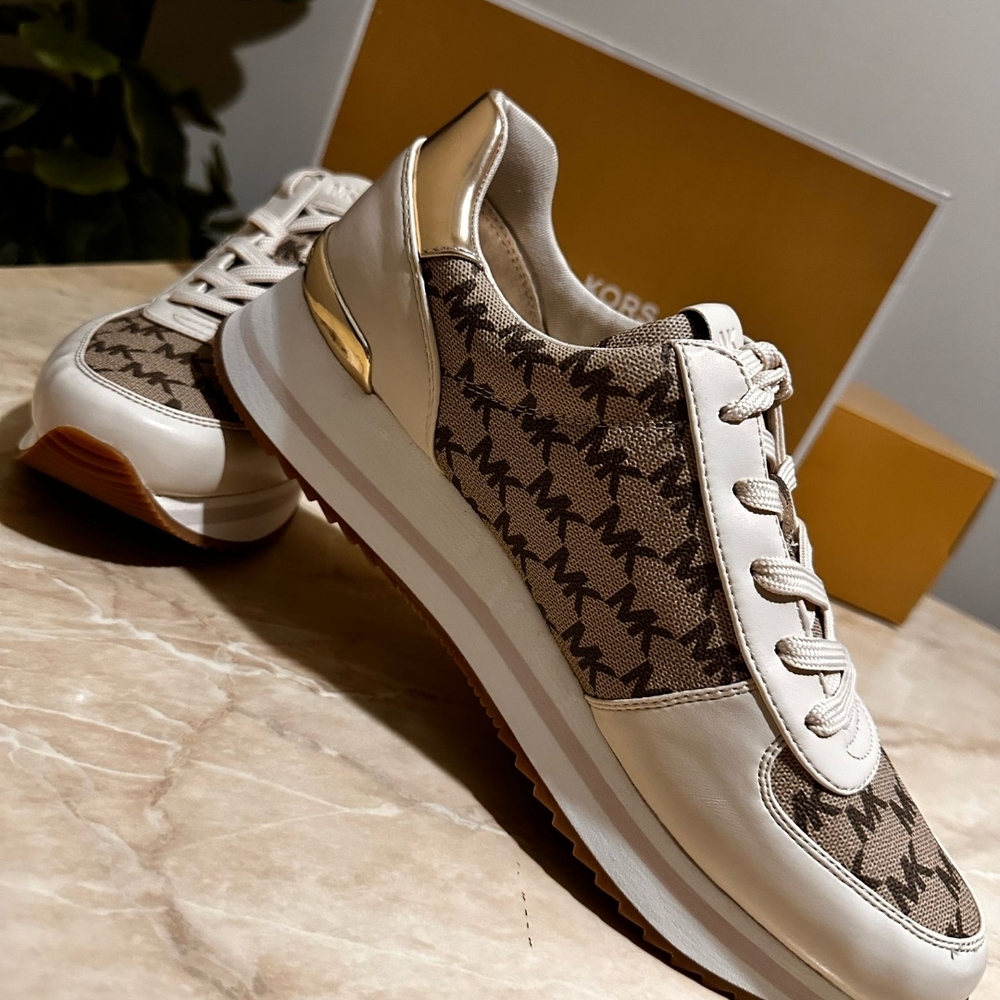 Michael Kors  MONIQUE Trainer Sneakers Size 11 - Picture 6 of 6